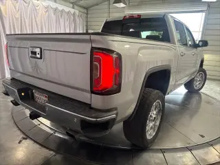 GMC Sierra 1500 2017 4x4 SLT 4dr Crew Cab 5.8 ft. SB