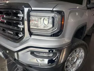 GMC Sierra 1500 2017 4x4 SLT 4dr Crew Cab 5.8 ft. SB