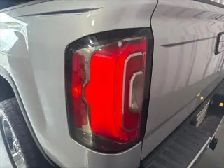GMC Sierra 1500 2017 4x4 SLT 4dr Crew Cab 5.8 ft. SB