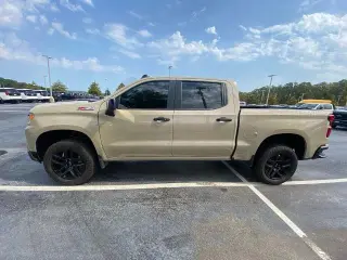 Chevrolet Silverado 1500 2022 4x4 LT Trail Boss 4p. Cabina Crew Crew 5.8 ft. CB