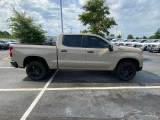 Chevrolet Silverado 1500 2022 4x4 LT Trail Boss 4p. Cabina Crew Crew 5.8 ft. CB
