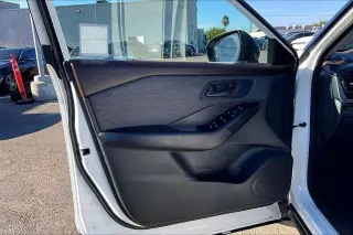 Nissan Rogue 2023 S 4dr Crossover