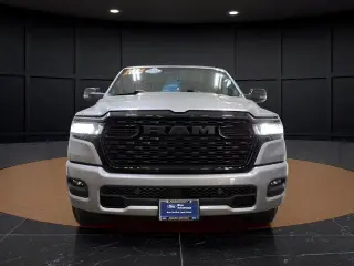 Ram 1500 2025 4x4 Lone Star 4p. Cabina de Tripulacion Doble 5.6 ft. SB Pickup