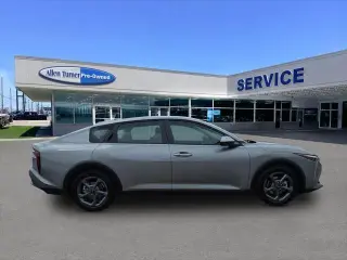 Kia K4 2025 LXS 4p Sedan