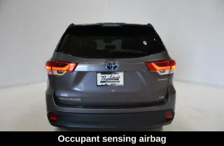 Toyota Highlander Hybrid 2019 con tracción en las fouraz LE 4dr SUV