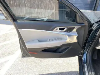 Genesis G70 2022 2.0T 4dr Sedan