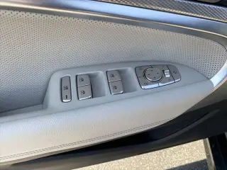 Genesis G70 2022 2.0T 4dr Sedan