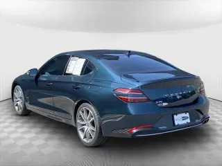 Genesis G70 2022 2.0T 4dr Sedan