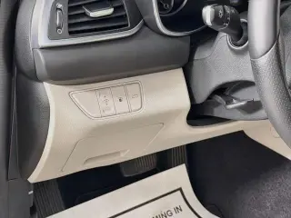 Genesis G70 2023 2.0T 4dr Sedan