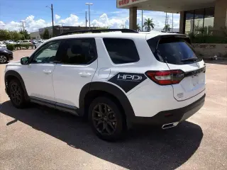 Honda Pilot 2023 AWD Touring 4dr SUV en español