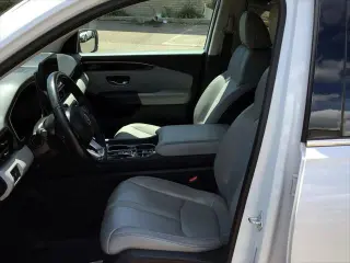 Honda Pilot 2023 AWD Touring 4dr SUV en español