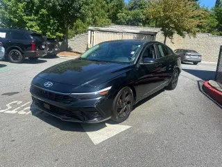 Hóyundai ELANTRA 2024 Limitado 4dr Sedan