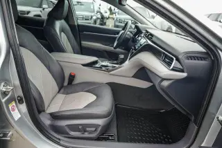 Toyota Camry Hybrid 2018 XLE 4dr Sedan