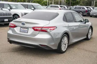 Toyota Camry Hybrid 2018 XLE 4dr Sedan