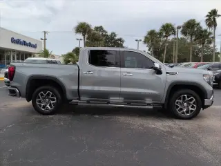 GMC Sierra 1500 2024 4x4 SLT 4p. Cabina de Tripulacion Crew 5.8 ft. SB