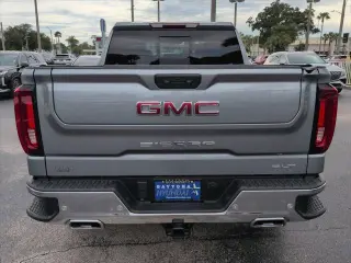 GMC Sierra 1500 2024 4x4 SLT 4p. Cabina de Tripulacion Crew 5.8 ft. SB