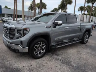 GMC Sierra 1500 2024 4x4 SLT 4p. Cabina de Tripulacion Crew 5.8 ft. SB
