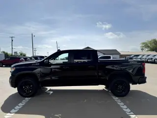 Chevrolet Silverado 1500 2023 4x4 LT Trail Boss 4dr Crew Cab 5.8 ft. SB