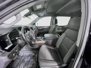 Chevrolet Silverado 1500 2023 4x4 RST cabina tripulante 4 puertas 5.8 ft SB