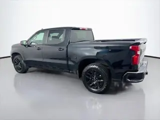 Chevrolet Silverado 1500 2023 4x4 RST cabina tripulante 4 puertas 5.8 ft SB