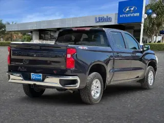 Chevrolet Silverado 1500 2023 4x4 LT 4dr Crew Cab 5.8 ft. SB con 1LT