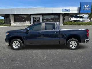 Chevrolet Silverado 1500 2023 4x4 LT 4dr Crew Cab 5.8 ft. SB con 1LT