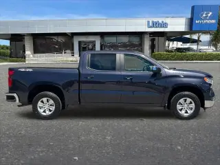 Chevrolet Silverado 1500 2023 4x4 LT 4dr Crew Cab 5.8 ft. SB con 1LT