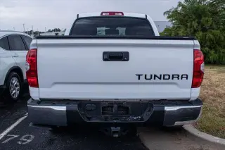 Toyota Tundra 2019 4x2 SR5 4dr CrewMax Cab Pickup SB (5.7L V8)