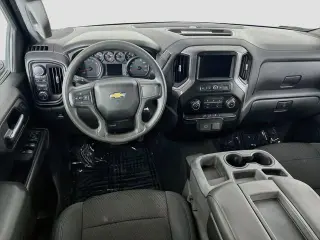 Chevrolet Silverado 1500 2020 4x4 Custom 4p Caba Tripulación 5.8 pies SB
