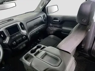 Chevrolet Silverado 1500 2020 4x4 Custom 4p Caba Tripulación 5.8 pies SB