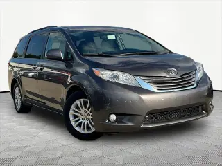 Toyota Sienna 2015 XLE 7-Pasajero Asiento Auto Acceso 4dr Mini-Van