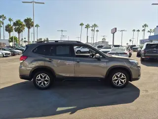Subaru Forester 2019 AWD Premium 4dr Crossover