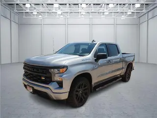 Chevrolet Silverado 1500 2023 4x4 Custom cabina de tripulación 4 puertas 5.8 pies de caja