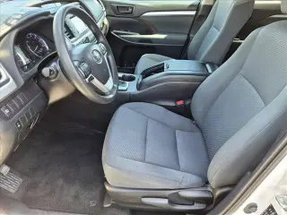Toyota Highlander 2019 LE 4dr SUV (2.7L I4)