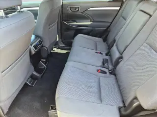 Toyota Highlander 2019 LE 4dr SUV (2.7L I4)