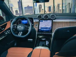 Mercedes-Benz GLC 2023 AWD GLC 300 4MATIC 4p SUV