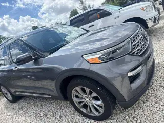 Ford Explorer 2022 Limited SUV de 4 puertas