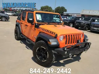 Jeep Wrangler Unlimited 2018 4x4 Sport 4p SUV (lanciamiento de mitad de año)