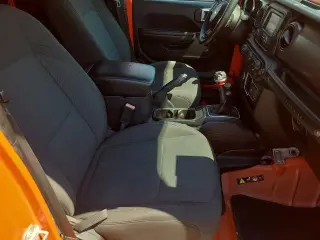 Jeep Wrangler Unlimited 2018 4x4 Sport 4p SUV (lanciamiento de mitad de año)