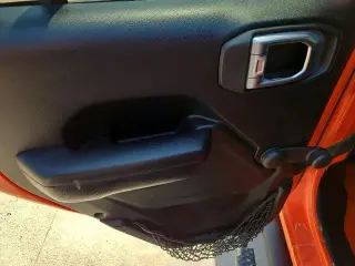 Jeep Wrangler Unlimited 2018 4x4 Sport 4p SUV (lanciamiento de mitad de año)