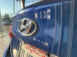 Hyundai ELANTRA 2016 SE 4dr Sedan 6M (US)