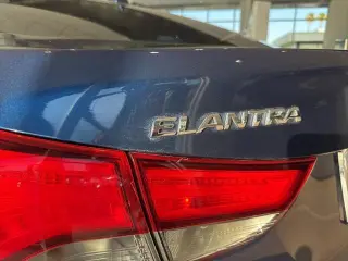 Hyundai ELANTRA 2016 SE 4dr Sedan 6M (US)