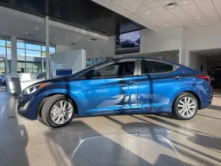 Hyundai ELANTRA 2016 SE 4dr Sedan 6M (US)