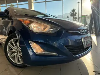 Hyundai ELANTRA 2016 SE 4dr Sedan 6M (US)