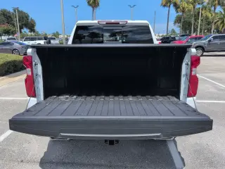 Chevrolet Silverado 1500 2024 4x4 LT Trail Boss carrocería de 4 puertas Crew Cab caja de carga de 2,01 m