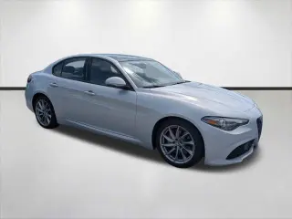 Alfa Romeo Giulia 2023 Sprint 4dr Sedán