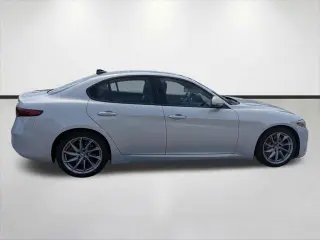 Alfa Romeo Giulia 2023 Sprint 4dr Sedán