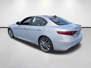 Alfa Romeo Giulia 2023 Sprint 4dr Sedán