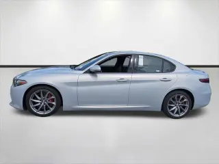 Alfa Romeo Giulia 2023 Sprint 4dr Sedán