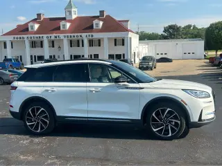 Lincoln Corsair 2025 Reserve SUV de 4 puertas